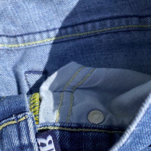 Vintage Rock & Republic Y2K Jean Size 30 Flared Low Rise Embroidered Button Fly - Picture 9 of 14